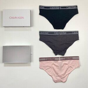 Calvin Klein Classic Letter Logo Womens Briefs 3 Pack